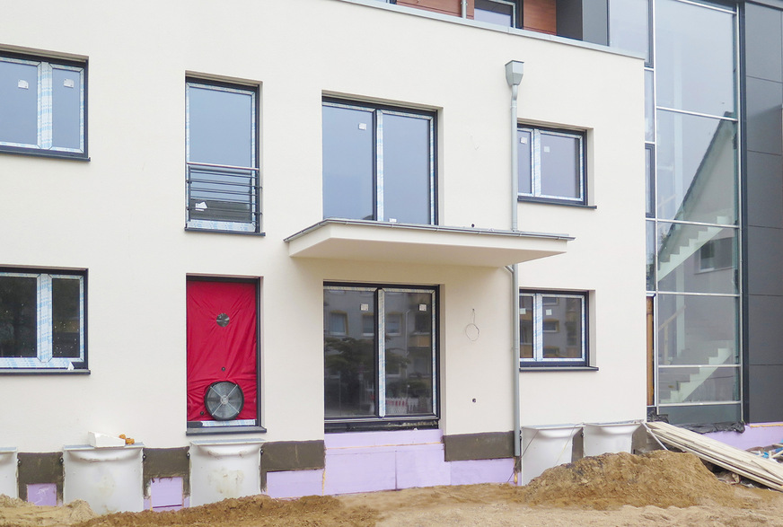 Bevor der Blower-Door-Test beginnen kann, ­brauchen Me﻿ssteams zahlreiche Infos zum Objekt. Ein Fragebogen des FLiB hilft bei der Abfrage. Zu finden unter www.flib.de.