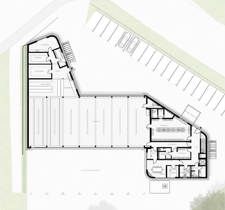 1 Zwe﻿i Gebäudefinger schließen sich an den kubischen Hallenbaukörper an: Sie beinhalten zur Nordseite multifunktionale Räume, zur Südseite den Verwaltungstrakt.