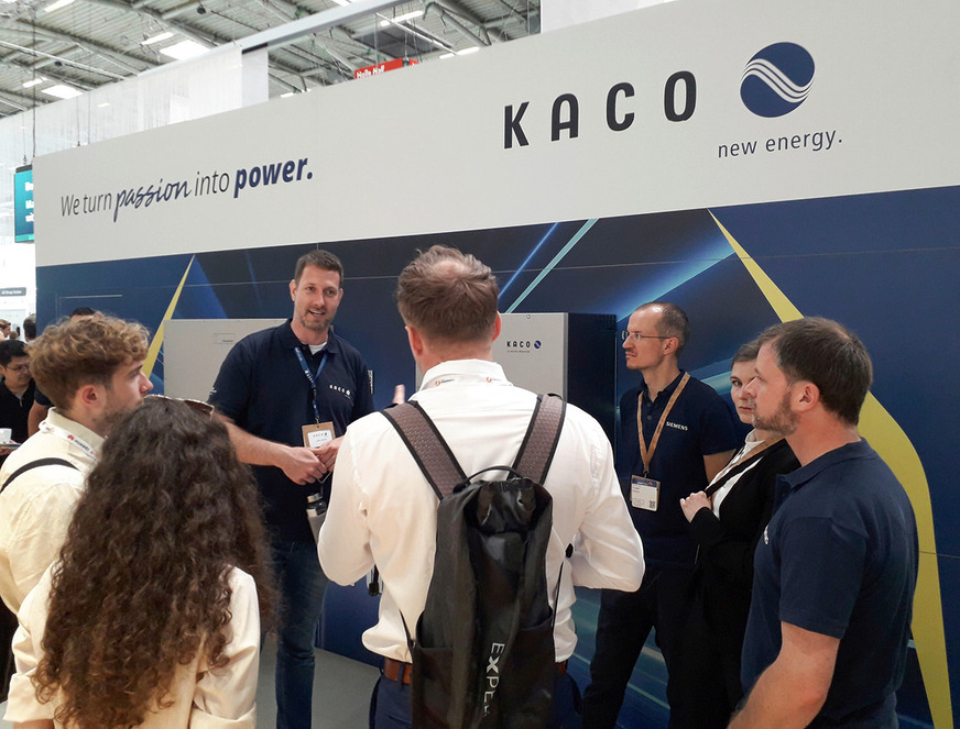 Kaco New Energy zeigte neue Wechselrichter für Gewerbekunden. Siliziumkarbid steigert die Wirkungsgrade weiter.
