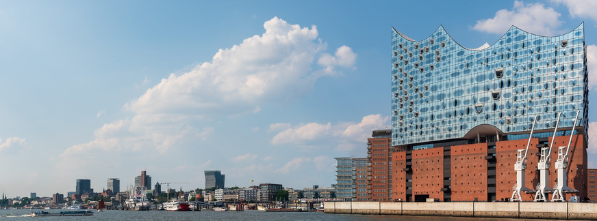 1 Nicht nur prominente Großprojekte wie die Elbphilharmonie in Hamburg zeigen: Nicht immer läuft es so wie geplant. Meistens wird´s teurer als budgetiert und die Eröffnung lässt auf sich warten.