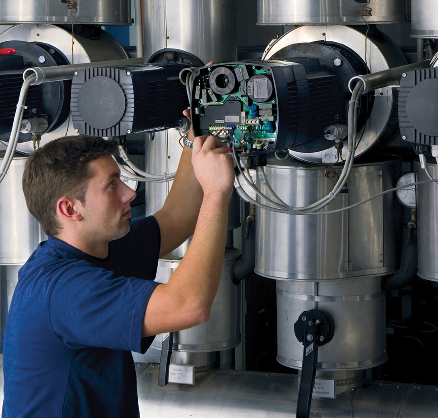 Im Projekt Flex MC soll eine intelligente Steuerung von Wärmepumpen entwickelt werden, mit der die Geräte flexibel auf den Status im Stromnetz reagieren.