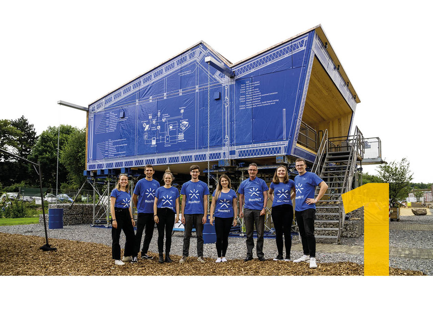 3 So sehen Sieger aus: Das Team RoofKIT aus Karlsruhe schnappte sich mit 13 Punkten Vorsprung die begehrte Trophäe.