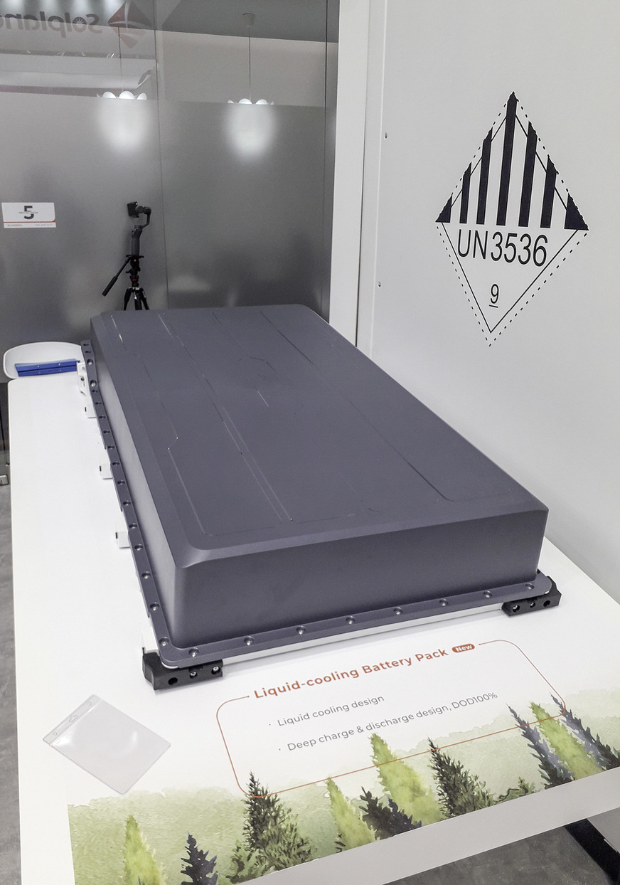 Die Batteriemodule sind flüssigkeitsgekühlt.