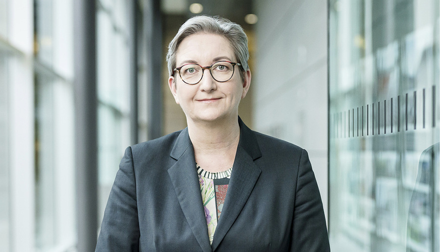 Bundesbauministerin Klara Geywitz will mit Zugeständnissen bei den energetischen Standards in Neubau und Sanierung die Baukonjunktur wieder in Schwung bringen.