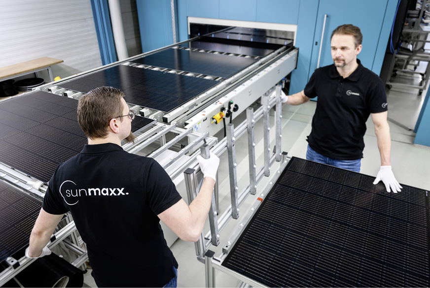 Der Wärmetauscher unterm Laminat ist nur zwei Millimeter dünn.