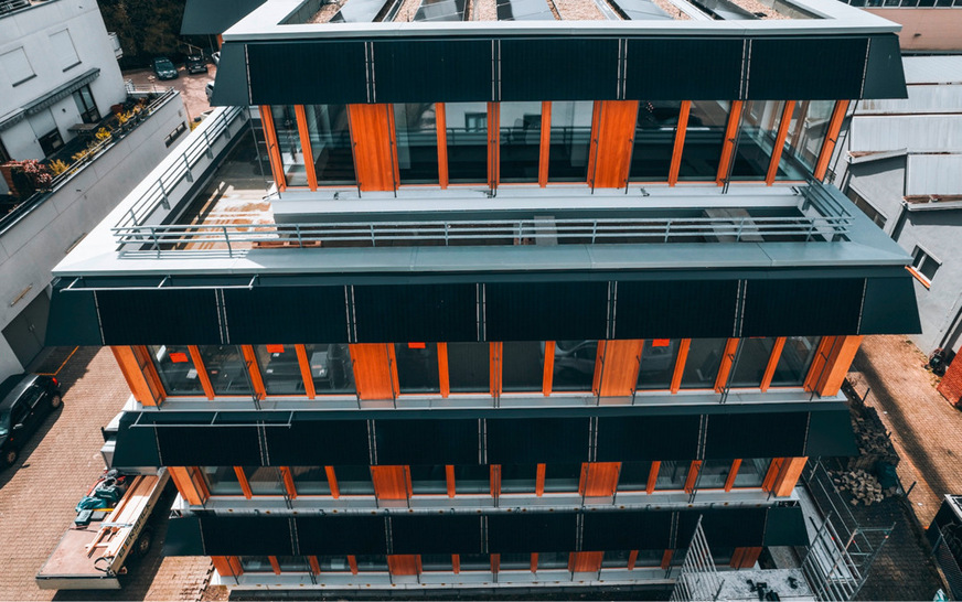 Das Gebäude wurde auf ein bestehendes Untergeschoss aufgesetzt.