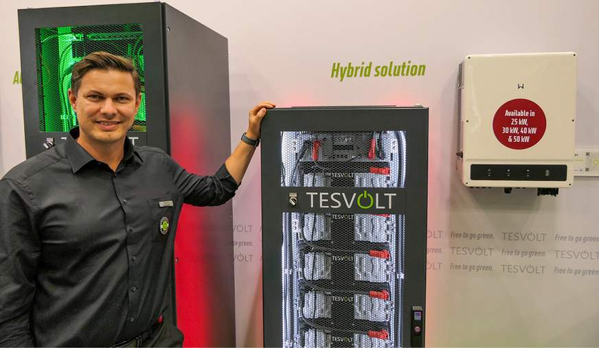 Noch jung, aber schon lange dabei: Tesvolt-Mitgründer Simon Schandert auf der EES-Fachmesse in München.