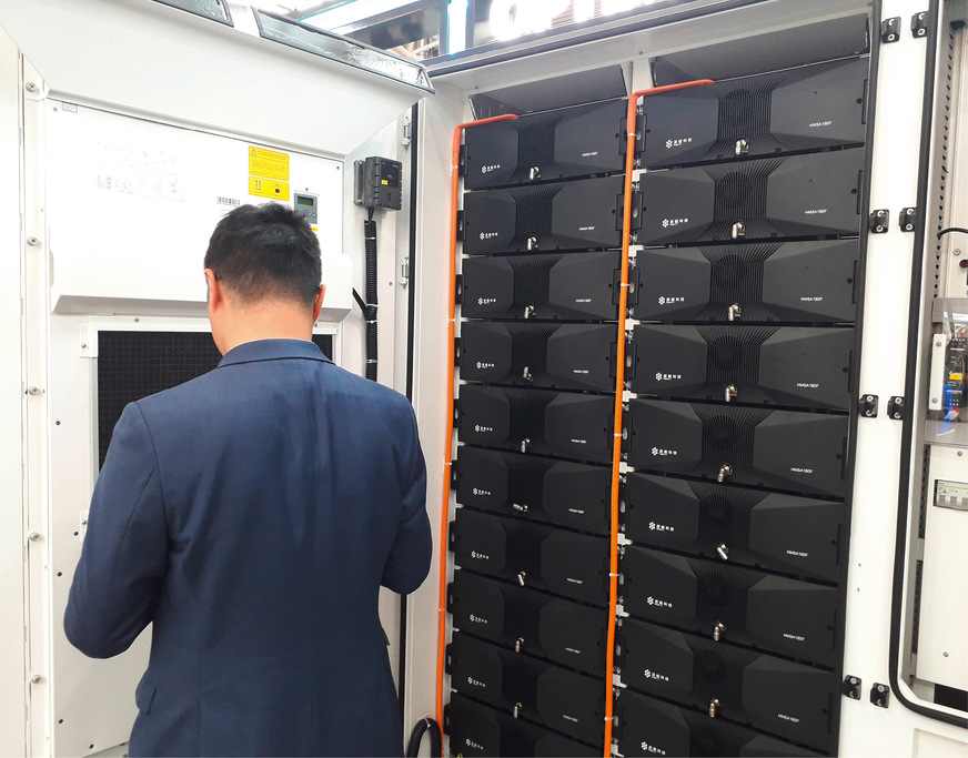 Zur Speichermesse EES Europe im Juni waren Gewerbespeicher der Renner.