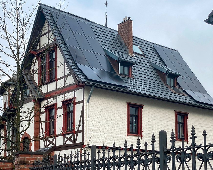 In Aachen steht die Fabrikantenvilla aus dem Jahr 1892. Die PV-Anlage mit 10,7 Kilowattpeak wurde 2023 in Betrieb genommen.