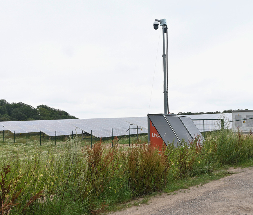 Bis zu 6,5 Meter kann der Mast mit den Kameras ausgefahren werden. Damit ist ausreichend Reichweite gesichert.