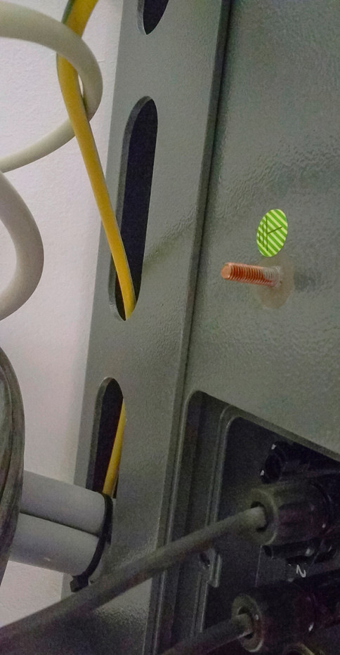 6 Montage­fehler: Der Potenzial­ausgleich wurde nicht angeschlossen.