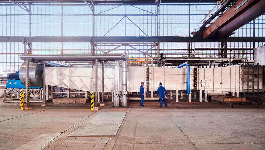 In Hennigsdorf wird die unvermeidbare industrielle Abwärme des Stahl- und Walzwerks über einen Wärmetauscher ausgekoppelt und in das Fernwärmenetz eingespeist.