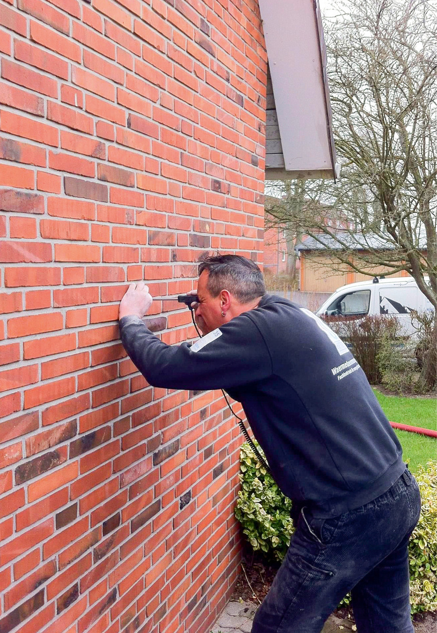 4 Endoskopische Zustandsprüfung von Luftschicht und Drahtankern, Bindersteinen und Mörtelresten im Luftraum (Probebohrung)