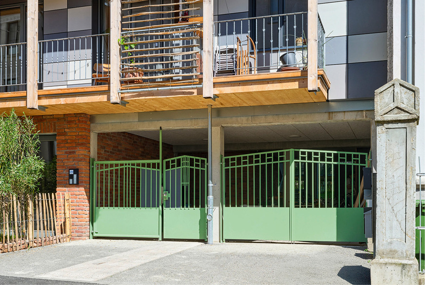 8 Das grüne Eingangstor war einst die Pforte zu einem anderen Gebäude. Sie steht sinnbildlich für das Reuse-Reallabor U10 in Kassel.