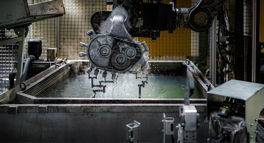 In der Produktion fällt reichlich Abwärme an, etwa in der Reinigung von Bauteilen.