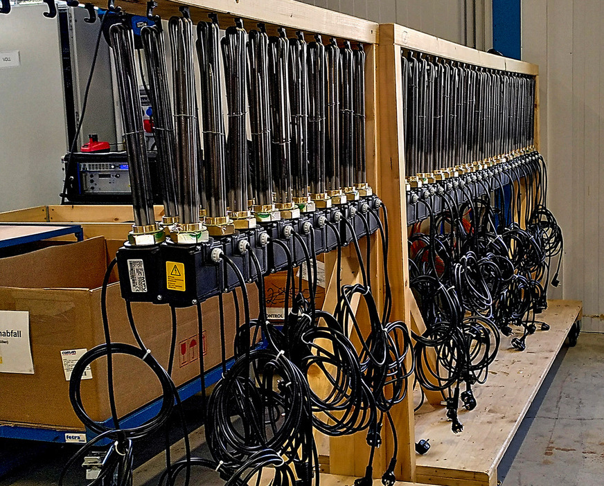 Endmontage der smarten Heizstäbe bei My-PV in Österreich.