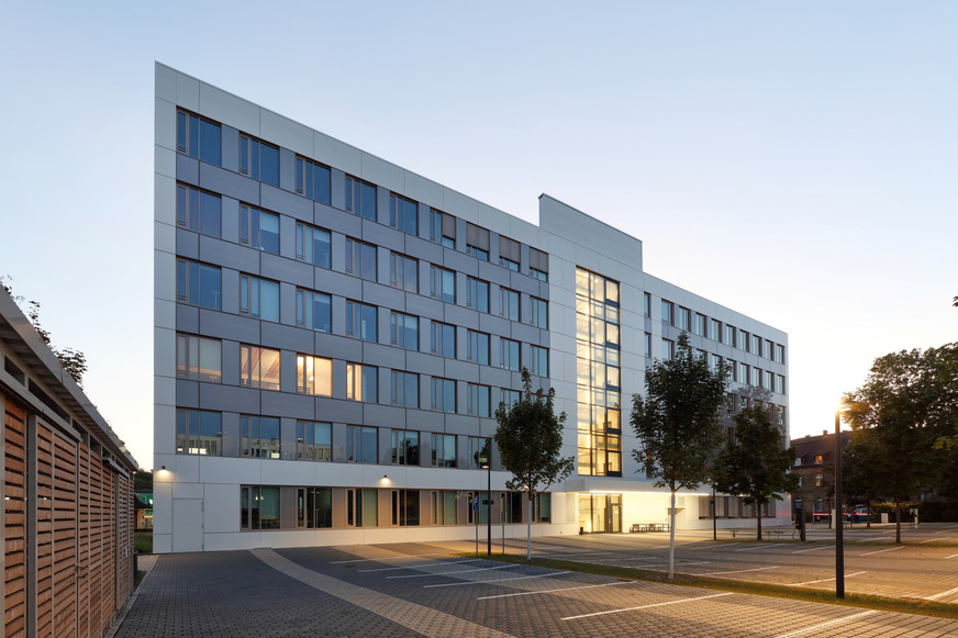 Das Platinum in Wiesbaden gilt als Leuchtturmprojekt für nachhaltige Bürobauten und ist mit dem höchsten DGNB-Siegel in Platin zertifiziert.