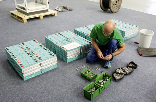 So begann die Speicherfertigung bei Tesvolt in Wittenberg.