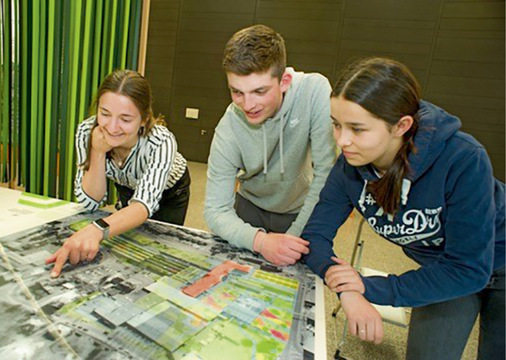 Nachhaltige Stadtlandschaften zum Anfassen bietet die Ausstellung „Grün Stadt Grau“.