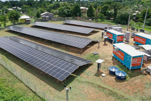 Microgrid im Dschungel Amazoniens, geplant und gebaut von Reenergisa aus Brasilien.