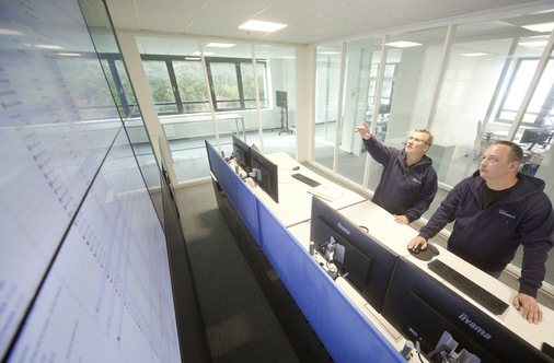 Alle Turbinen im Blick haben die Mitarbeiter in der Betriebsführung bei Deutsche Windguard.