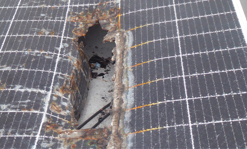 Hier hilft nur noch der Austausch des Moduls.