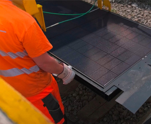 Hier erfolgt die letzte Justierung per Hand.