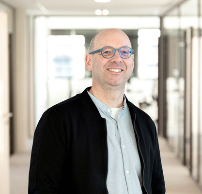 Silvio Matysik, Teamlead R&D (Mechanical Components) bei Deutsche Windtechnik, setzt auf lückenlose Überwachung des Blattlagers.