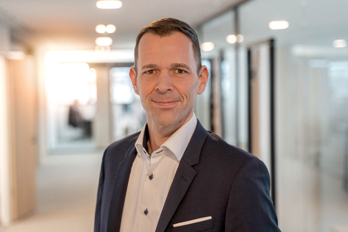 Martin Lassen, Sales Manager Complementary Products and Services bei Deutsche Windtechnik, setzt auf die guten Eigenschaften der neuen Faser.