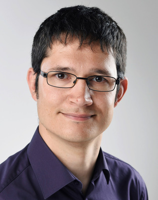 Aiko Müller-Buchzik ist Energieberater mit dem Schwerpunkt Energieeinspar-Contracting und führt beim DEN Lehrgänge zum Contracting durch.