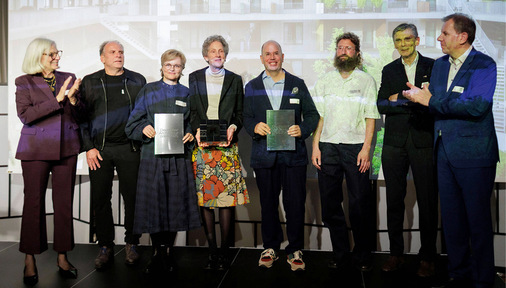 Bei der feierlichen Preisverleihung in Berlin wurden sowohl die Gewinner des Architekturpreises als auch die vielen Auszeichnungen gewürdigt.