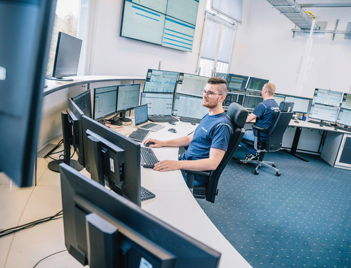 In der Oldenburger Leitwarte überwacht Omexom die Umspannwerke.