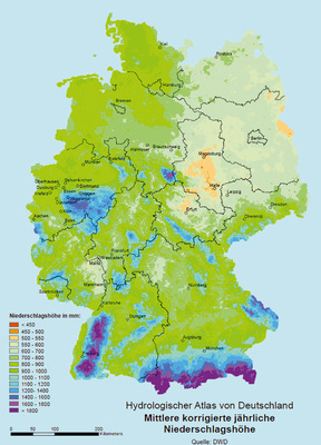 Feuchte spielt eine große Rolle beim mikrobiellen Befall, wie sie am Alpenrand und im äußersten Südwesten gegeben ist. Als weiterer begünstigender Faktor kommen dort jedoch noch die höheren Temperaturen hinzu (Quelle: DWD).