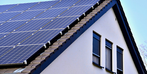 Golfstrom konzentriert sich auf die Finanzierung von Solaranlagen, Speichern und Wärmepumpen im Eigenheimsegment.