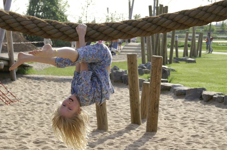 Größtmögliche Flexibilität, hoch, runter, vor und zurück, über stabile Leitungen: So wie sie hier soll Elektrizität im Smart Grid unterwegs sein.