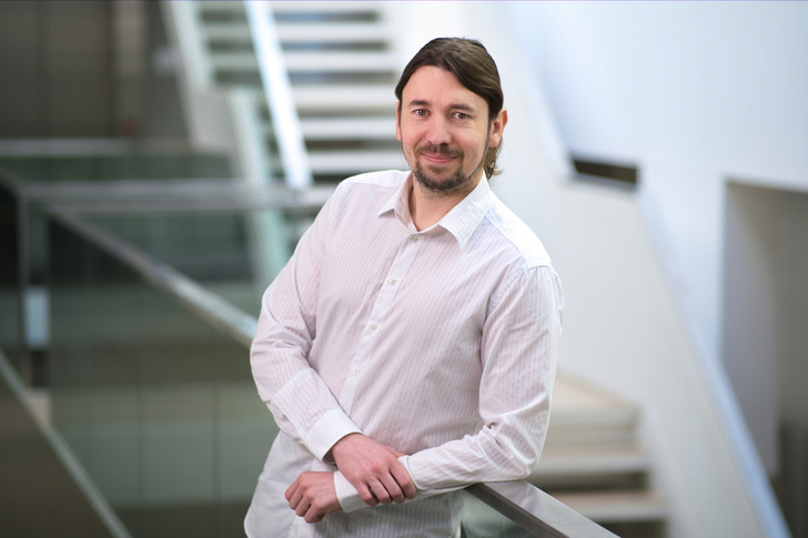 Ringo Köpge vom Fraunhofer CSP: „Das Projekt adressierte alle Lebensphasen eines PV-Moduls: von der Herstellung aus Materialien aus nachwachsenden Rohstoffen über die eigentliche Betriebsphase bis zur stofflichen Verwertung und Rückführung in den Wertstoffkreislauf am Ende der Betriebszeit.“