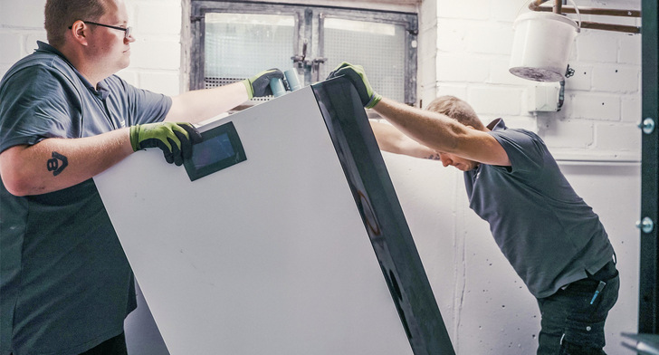 Wenn man gemeinsam anpackt, ist der Wechsel zu einem Pelletskessel gar nicht so schwer, vor allem ist er ökologisch sinnvoll.