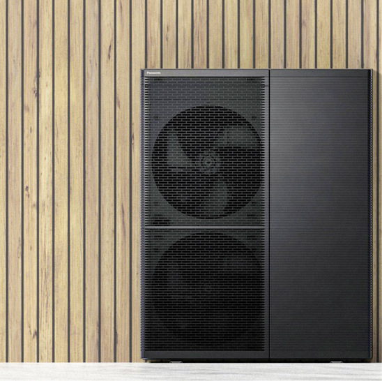 Die Wärmepumpe Aquarea M erreicht Wasseraustrittstemperaturen von 75 °C bei bis zu -10 °C Außentemperatur.