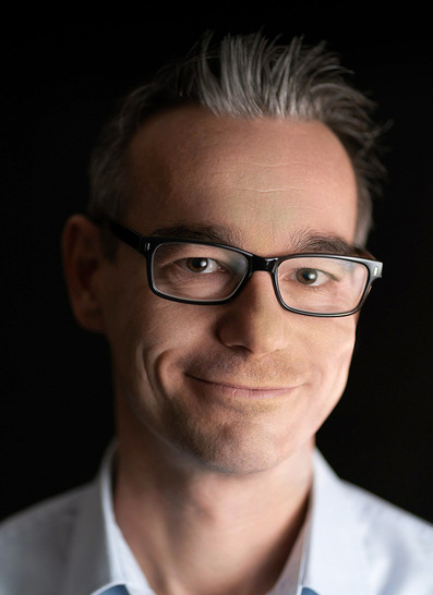 Frank Bröckl ist seit 2022 Geschäftsführer der 2000 gegründeten Firma Teleson Vertrieb. Das Unternehmen zählt zu den Marktführern bei der Vermittlung von Energielieferverträgen im Direktvertrieb. Das Angebot reicht von klassischen Strom-, Gas- und Wärmetarifen bis zu Photovoltaikanlagen.