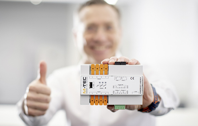 Mit dem dreiphasigen Direktzähler inklusive Energiemanagementsoftware kann man seinen Energieverbrauch überwachen und optimieren.