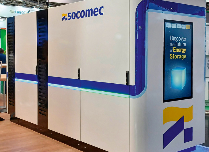 Das Speichersystem kommt schlüsselfertig angeliefert.