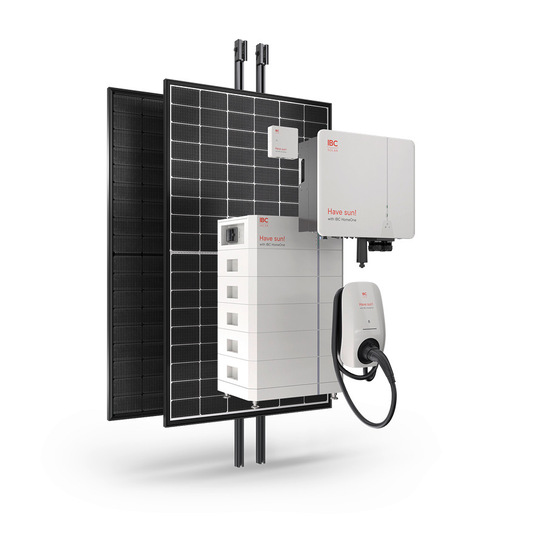 Sonnenstrom erzeugen, speichern und verbrauchen: Home One umfasst alle Komponenten eines Photovoltaiksystems für das Eigenheim.