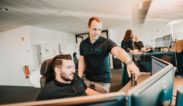 Alles im Blick haben die WPD Windmanager für die Betriebsführung an Windkraftanlagen weltweit mit zusammen sechs Gigawatt Leistung.