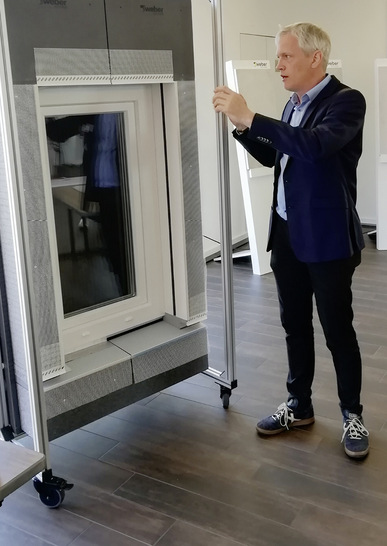 Die vorgefertigten Fensterzargen von Saint-Gobain Weber reduzieren das Risiko von Baumängeln und sparen Bauzeit.