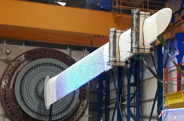 Textilflügel im Teststand von Ore Catapult in Großbritannien