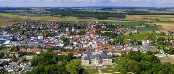 Ein interkommunales Flächenpooling für Windenergie hatte in den unterfränkischen Kommunen Arnstein und Werneck (im Bild) viel Erfolg.