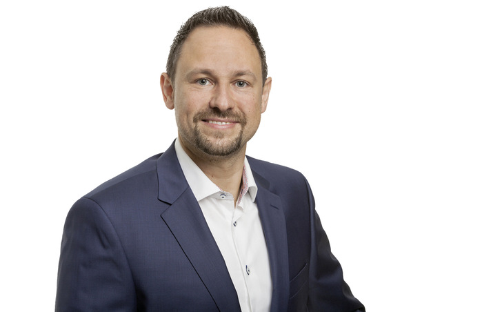 Jan Brun﻿ner  ist Chief Sales Officer von Krannich Solar. Der diplomierte Betriebswirt baute von 2007 bis 2010 die spanische Niederlassung von Krannich auf. Danach war er drei Jahre lang im Vertrieb für Deutschland tätig, 2013 übernahm er die Vertriebsleitung für den deutschen Markt. Seit 2019 ist er Chief Sales Officer von Krannich Solar.