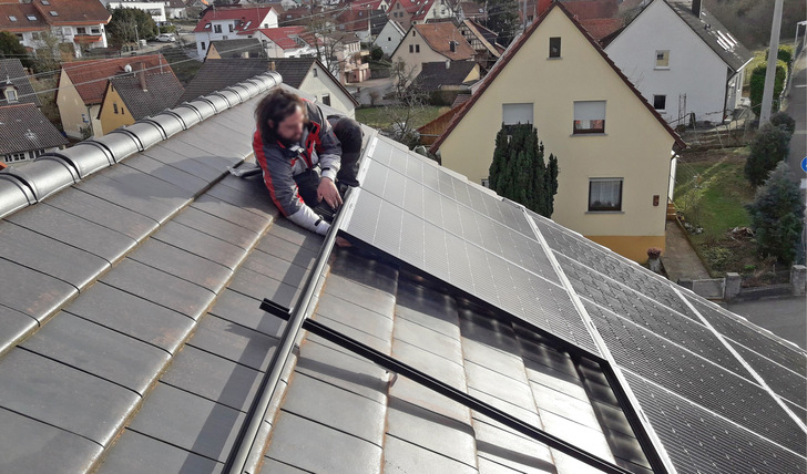 Fachkräfte sind rar gesät. Für kleinere Handwerksbetriebe ist die Suche nach neuen Mitarbeitern ohne etablierte Prozesse schwierig.