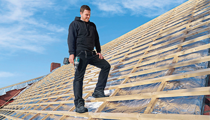 Mit einer Dicke von nur 13 mm verbessert Skytech Pro XL den Dämmwert der gesamten Konstruktion, ohne diese zusätzlich zu erhöhen.