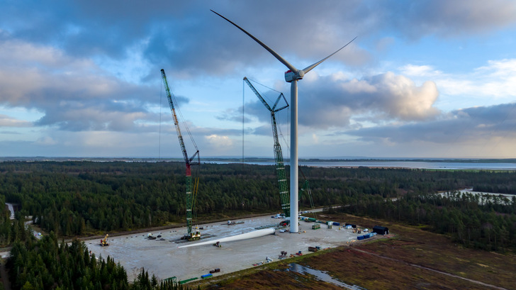 Teststandort Østerild der neuen Siemens-Gamesa-Meeresanlage, die Marktbeobachter bereits als SG 21-276 DD bezeichnen. Im Bild ist noch das Modell SG 11.0-193 DD zu sehen. Für den nun sehr bald entstehenden neuen Prototyp hat Hersteller-Unternehmen Siemens Gamesa an dem dänischen Pilotanlagenstandort schon eine SG 14-222 demontiert. 